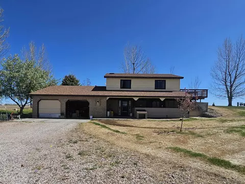 171 Cottonwood Ter, Torrington, WY 82240