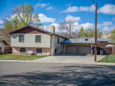 145 Keith St, Green River, WY 82935