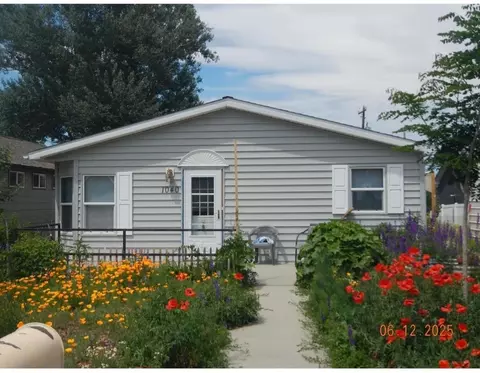 1040 Richards St, Thermopolis, WY 82443