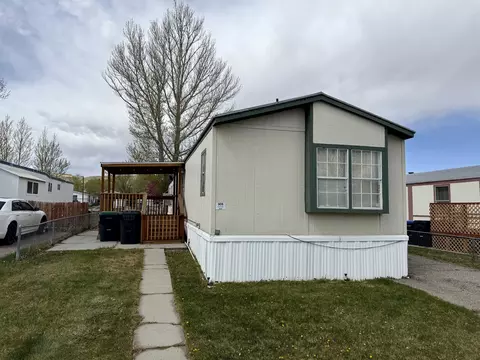905 Daniel Boone, Green River, WY 82935