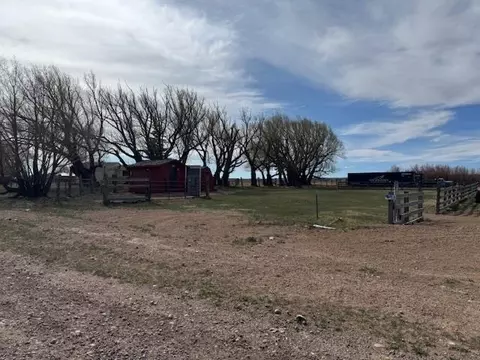 28 Gill Rd, Lyman, WY 82937