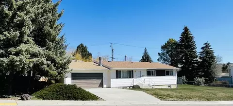 839 Garnet St, Kemmerer, WY 83101