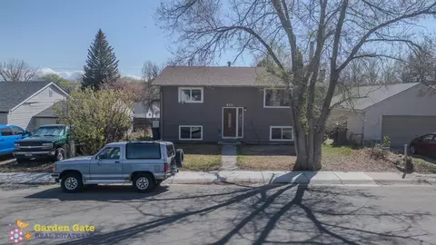 410 S 2nd St, Glenrock, WY 82637