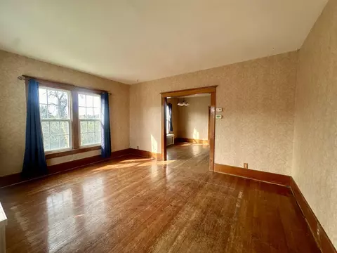 Living - 809 Beech Ave, Kemmerer, WY 83101 photo 1 of 2