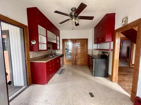 Kitchen - 809 Beech Ave, Kemmerer, WY 83101 photo 1 of 3
