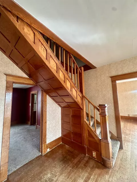 Entry Way - 809 Beech Ave, Kemmerer, WY 83101 photo 2 of 4