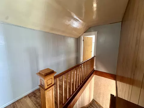 Entry Way - 809 Beech Ave, Kemmerer, WY 83101 photo 3 of 4