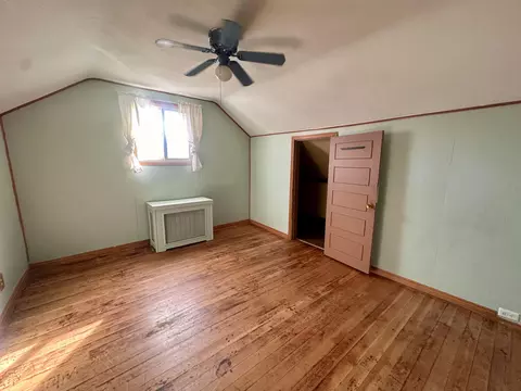 Bedroom - 809 Beech Ave, Kemmerer, WY 83101 photo 4 of 5