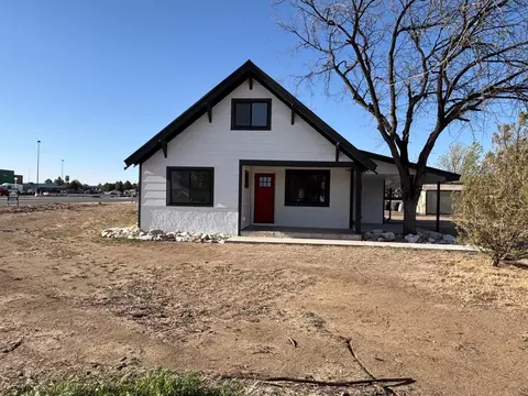 1604 16th St, Wheatland, WY 82201
