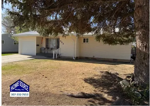 953 Hobson St, Lander, WY 82520