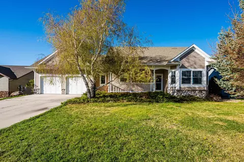 565 S Pinnacle Dr, Buffalo, WY 82834