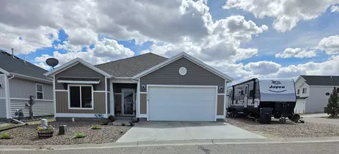 1616 Red Tail Dr, Rock Springs, WY 82901