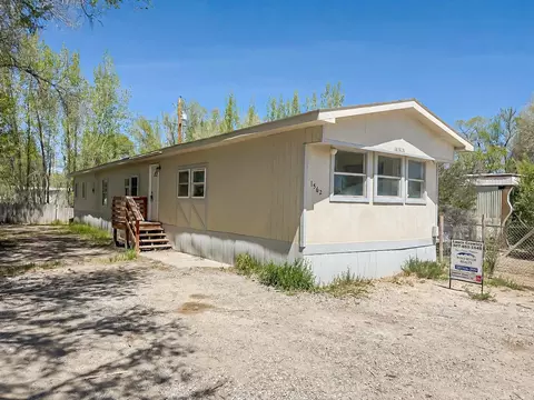 1562 Debbie St, Riverton, WY 82501