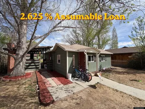 1116 E Adams Ave, Riverton, WY 82501
