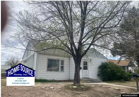 1039 E Lincoln Ave, Riverton, WY 82501