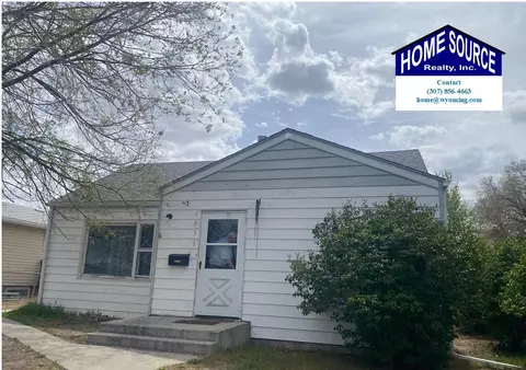 1039 E Lincoln Ave, Riverton, WY 82501