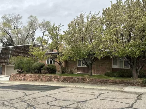 200 Topaz St, Rock Springs, WY 82901
