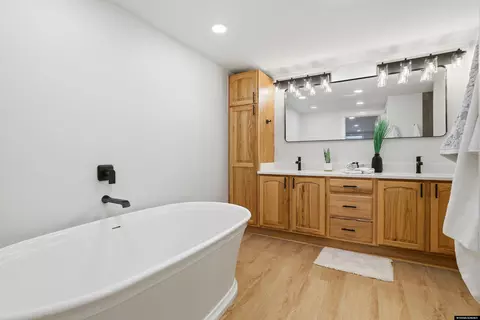 Bath - 205 E 8th St, Casper, WY 82601 photo 5 of 7