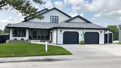 262 Hillcrest Dr, Torrington, WY 82240