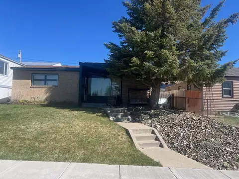 1203 Veterans Ave, Rawlins, WY 82301