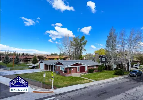 485 S 5th St, Lander, WY 82520