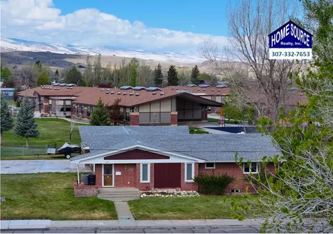 485 S 5th St, Lander, WY 82520