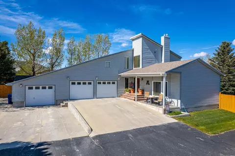 5228 Chuckwagon Trl, Casper, WY 82604