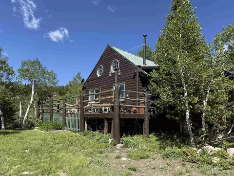 582 Porcupine Dr, Kemmerer, WY 83101