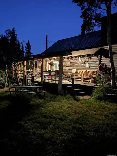 582 Porcupine Dr, Kemmerer, WY 83101