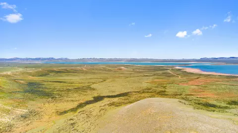 384 Sunshine Dr, Rock River, WY 82058
