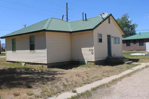 216 E Birch St, La Barge, WY 83123