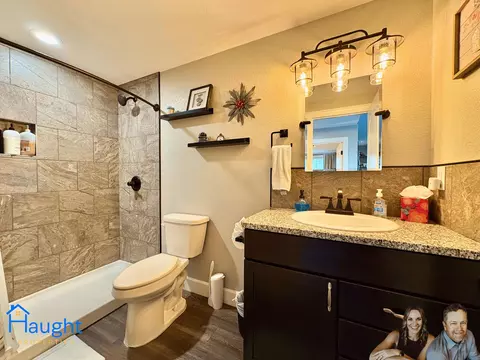 Bath - 945 Eagle Dr, Douglas, WY 82633 photo 5 of 5