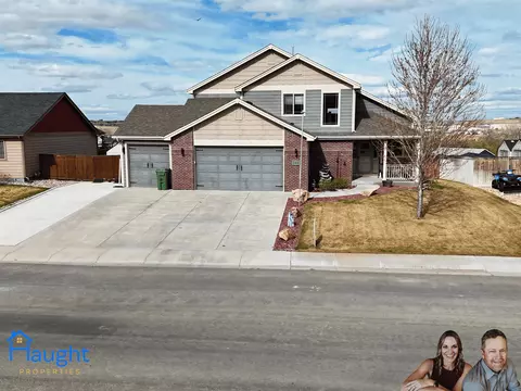 945 Eagle Dr, Douglas, WY 82633