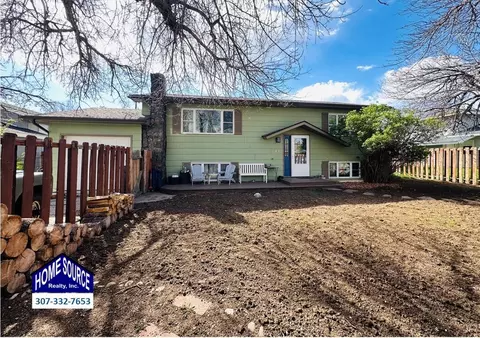 846 S 7th St, Lander, WY 82520