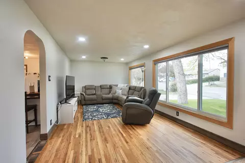 Living - 235 S Sinclair Pl, Casper, WY 82609 photo 4 of 4