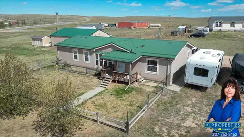 9 N Bobcat Road Rd, Glenrock, WY 82637