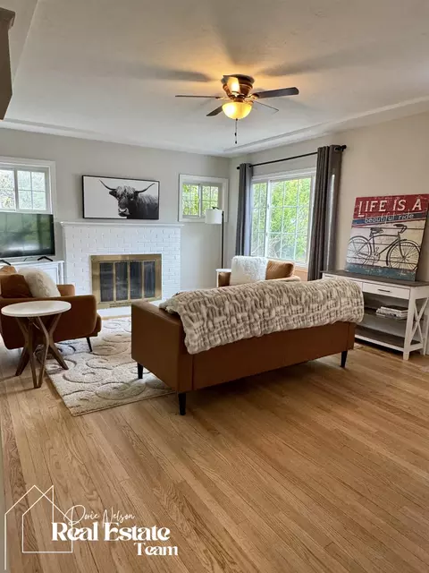 Living - 428 E 13th St, Casper, WY 82601 photo 1 of 4
