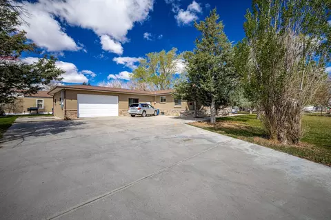 2230 River Meadows Rd, Casper, WY 82604