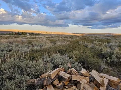 990 Cedar Trl, Kemmerer, WY 83101