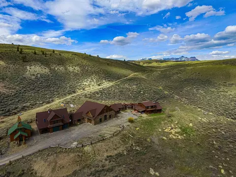 4216 Us Hwy 26, Dubois, WY 82513