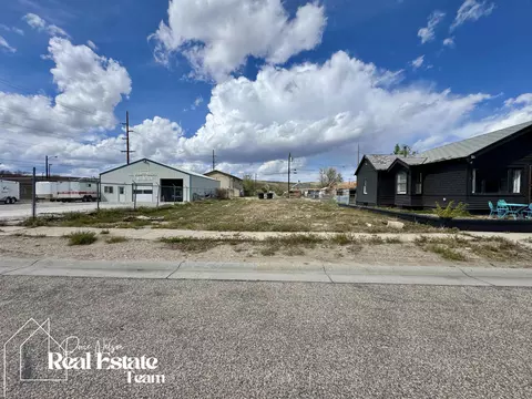 118 E J St, Casper, WY 82601