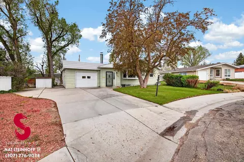 2705 E 11th St, Casper, WY 82609