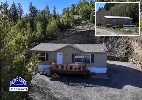65 Carpenter St, Atlantic City, WY 82520