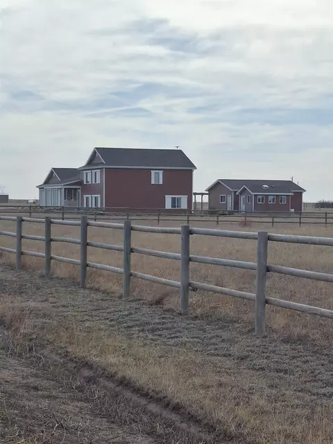 511 Valley View Drive Dr, Torrington, WY 82240