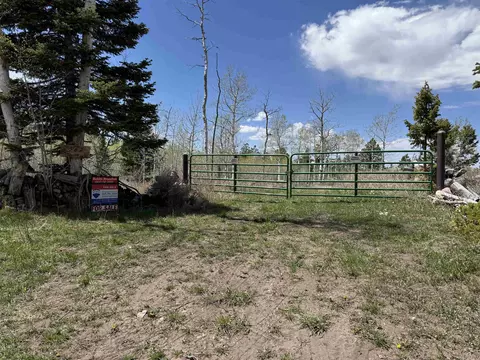 567 Rocky Top, Robertson, WY 82944