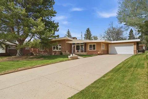 1514 Bellaire Dr, Casper, WY 82604