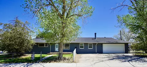 449 Pineview Pl, Casper, WY 82609