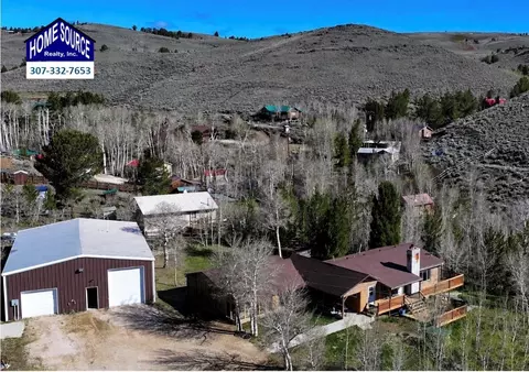 30 Salina St, Atlantic City, WY 82520