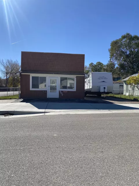502 W State St, Rawlins, WY 82301