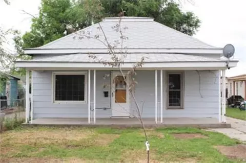 411 Clark St, Thermopolis, WY 82443